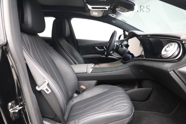 Used 2022 Mercedes-Benz EQS EQS 580 4MATIC for sale Sold at Miller Motorcars Aston Martin in Greenwich CT 06830 16