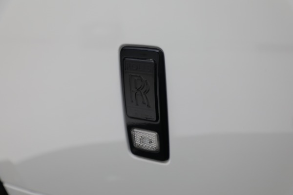 Used 2014 Rolls-Royce Wraith for sale $158,900 at Aston Martin of Greenwich in Greenwich CT 06830 25