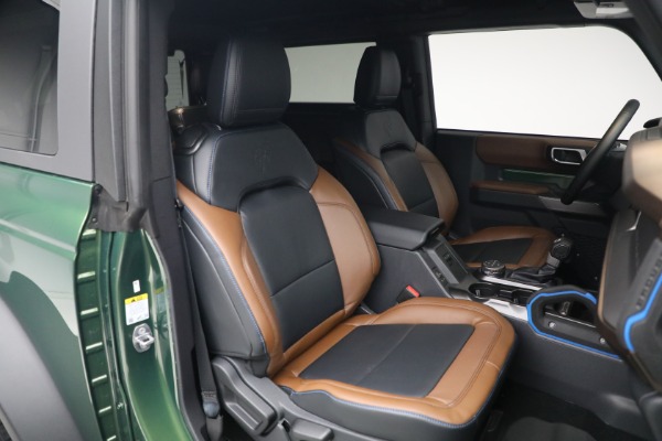 Used 2022 Ford Bronco Outer Banks Advanced for sale Sold at Miller Motorcars Aston Martin in Greenwich CT 06830 17