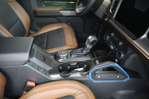 Used 2022 Ford Bronco Outer Banks Advanced for sale Sold at Miller Motorcars Aston Martin in Greenwich CT 06830 19