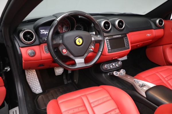 Used 2013 Ferrari California 30 for sale $134,900 at Aston Martin of Greenwich in Greenwich CT 06830 19