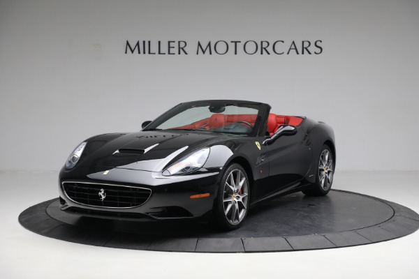 Used 2013 Ferrari California 30 for sale $134,900 at Aston Martin of Greenwich in Greenwich CT 06830 1