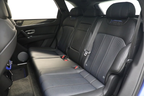 Used 2020 Bentley Bentayga Design Edition for sale $169,900 at Aston Martin of Greenwich in Greenwich CT 06830 28