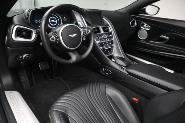 Used 2019 Aston Martin DB11 Volante for sale $141,900 at Aston Martin of Greenwich in Greenwich CT 06830 19