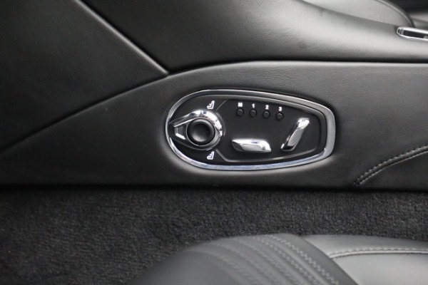 Used 2019 Aston Martin DB11 Volante for sale $141,900 at Aston Martin of Greenwich in Greenwich CT 06830 24