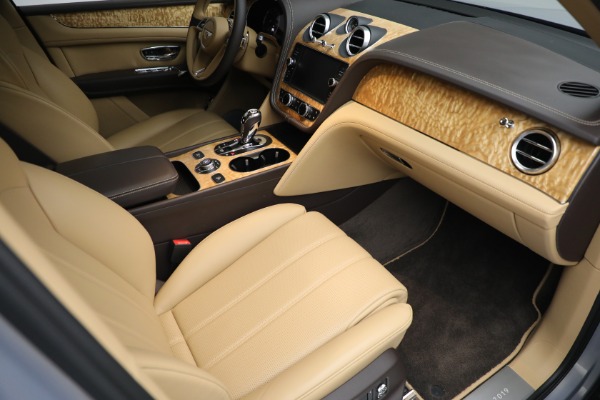 Used 2020 Bentley Bentayga V8 for sale Call for price at Aston Martin of Greenwich in Greenwich CT 06830 23