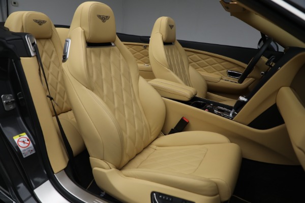 Used 2014 Bentley Continental GT Speed for sale $133,900 at Aston Martin of Greenwich in Greenwich CT 06830 28