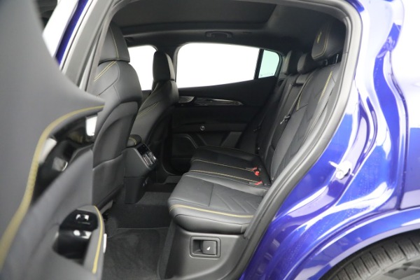 New 2023 Maserati Grecale Modena for sale $72,900 at Aston Martin of Greenwich in Greenwich CT 06830 16