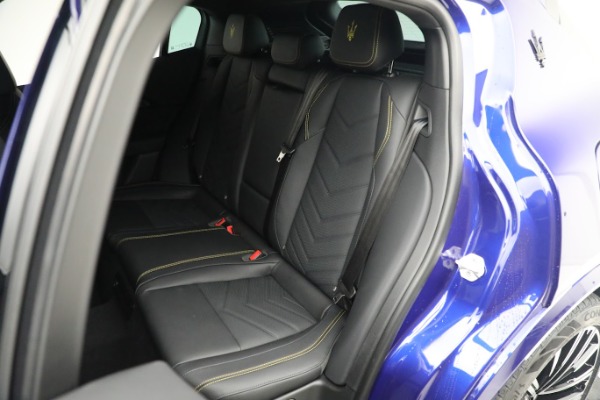 New 2023 Maserati Grecale Modena for sale $72,900 at Aston Martin of Greenwich in Greenwich CT 06830 18