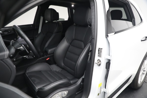 Used 2021 Porsche Macan Turbo for sale $84,900 at Aston Martin of Greenwich in Greenwich CT 06830 15