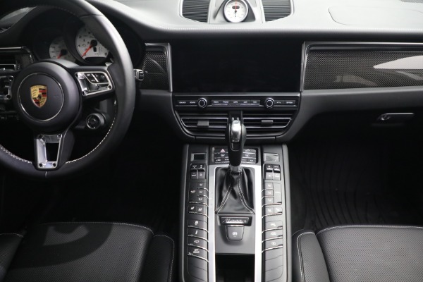 Used 2021 Porsche Macan Turbo for sale $84,900 at Aston Martin of Greenwich in Greenwich CT 06830 21