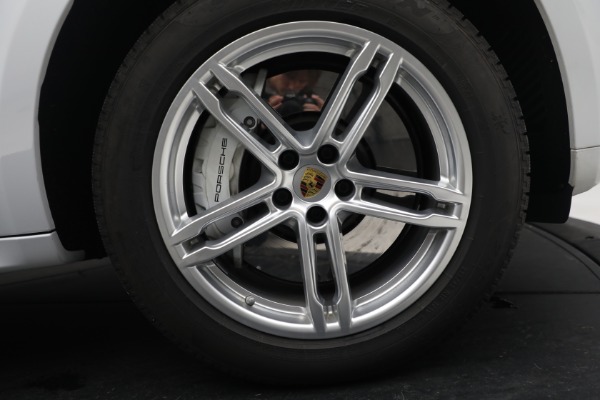 Used 2021 Porsche Macan Turbo for sale $84,900 at Aston Martin of Greenwich in Greenwich CT 06830 22