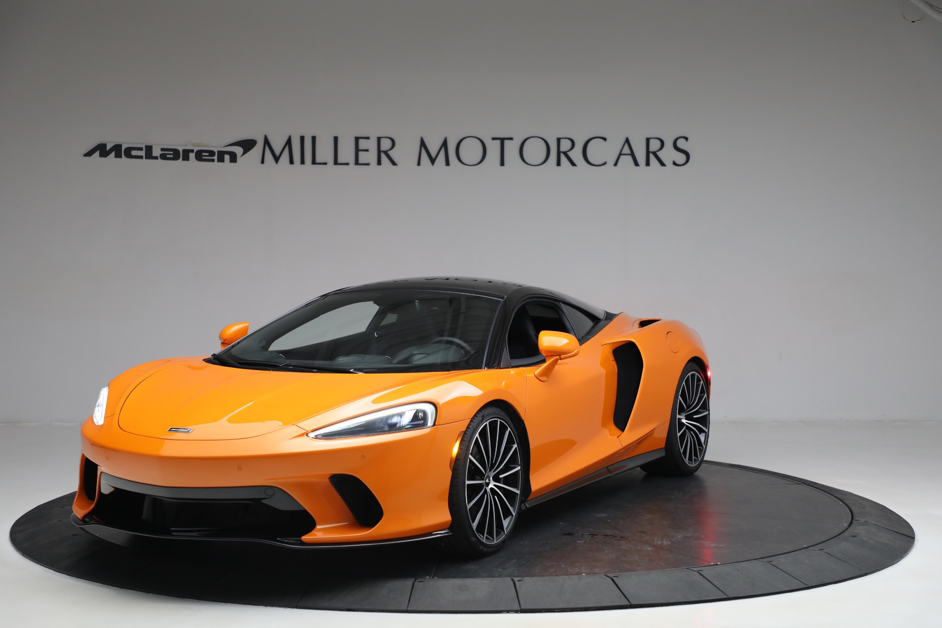 カーペンター GT-γ 160 オレンジ　中古品 Pre-Owned 2021 McLaren GT Luxe For Sale (Special Pricing) | Miller