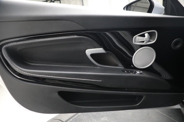 Used 2019 Aston Martin DB11 V8 for sale $122,900 at Aston Martin of Greenwich in Greenwich CT 06830 22