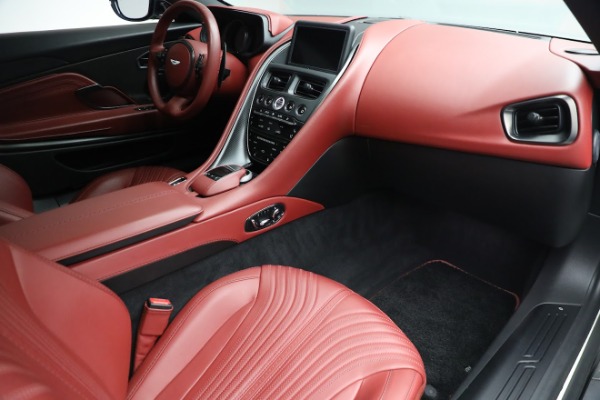 Used 2019 Aston Martin DB11 V8 for sale $129,900 at Aston Martin of Greenwich in Greenwich CT 06830 26