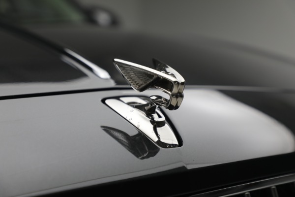 Used 2022 Bentley Flying Spur W12 for sale $249,900 at Aston Martin of Greenwich in Greenwich CT 06830 16