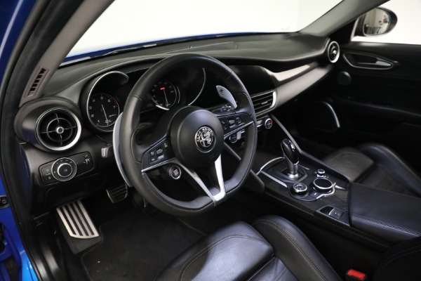 Used 2019 Alfa Romeo Giulia Ti Sport Carbon for sale $34,900 at Aston Martin of Greenwich in Greenwich CT 06830 14