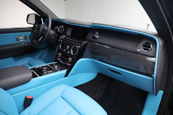 Used 2022 Rolls-Royce Black Badge Cullinan for sale $395,900 at Aston Martin of Greenwich in Greenwich CT 06830 19