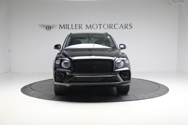New 2023 Bentley Bentayga V8 for sale $238,470 at Aston Martin of Greenwich in Greenwich CT 06830 13