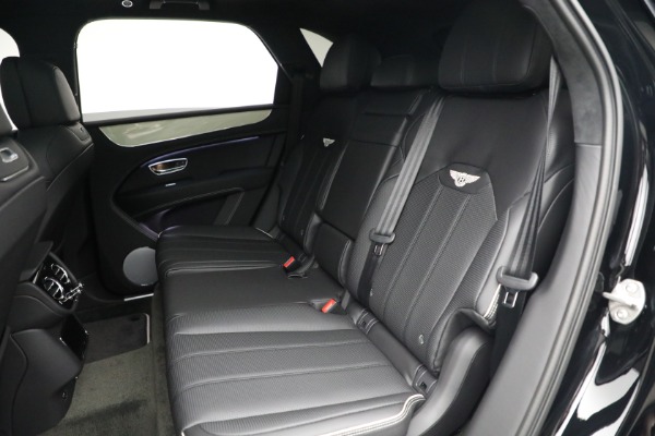 New 2023 Bentley Bentayga V8 for sale $238,470 at Aston Martin of Greenwich in Greenwich CT 06830 24