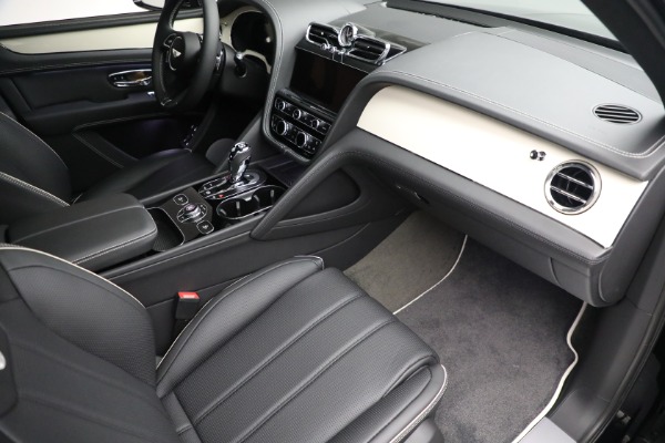 New 2023 Bentley Bentayga V8 for sale $238,470 at Aston Martin of Greenwich in Greenwich CT 06830 26