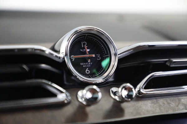 Used 2023 Bentley Bentayga EWB Azure V8 for sale $196,900 at Aston Martin of Greenwich in Greenwich CT 06830 26