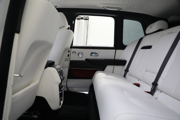 New 2023 Rolls-Royce Cullinan for sale $418,575 at Aston Martin of Greenwich in Greenwich CT 06830 17