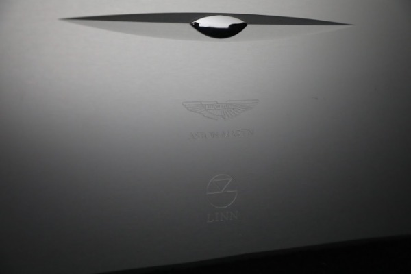 Used 2005 Aston Martin V12 Vanquish S for sale $219,900 at Aston Martin of Greenwich in Greenwich CT 06830 27