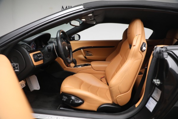 Used 2016 Maserati GranTurismo Sport for sale $75,900 at Aston Martin of Greenwich in Greenwich CT 06830 18