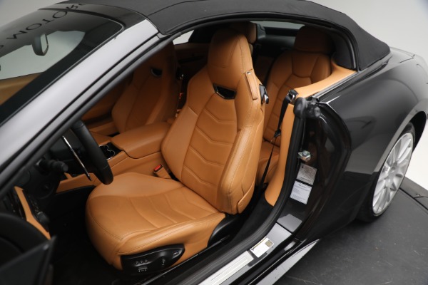 Used 2016 Maserati GranTurismo Sport for sale $75,900 at Aston Martin of Greenwich in Greenwich CT 06830 19