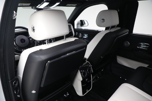 Used 2022 Rolls-Royce Black Badge Cullinan for sale $399,900 at Aston Martin of Greenwich in Greenwich CT 06830 21