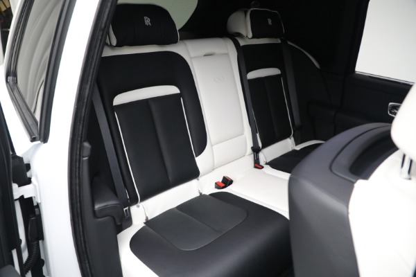 Used 2022 Rolls-Royce Black Badge Cullinan for sale $399,900 at Aston Martin of Greenwich in Greenwich CT 06830 24