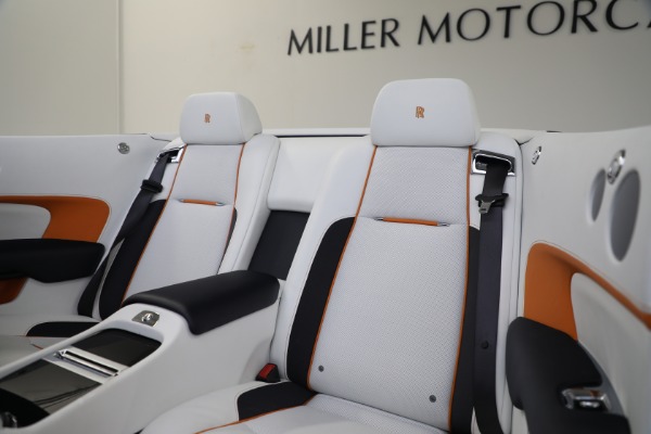 Used 2019 Rolls-Royce Dawn for sale $329,900 at Aston Martin of Greenwich in Greenwich CT 06830 27