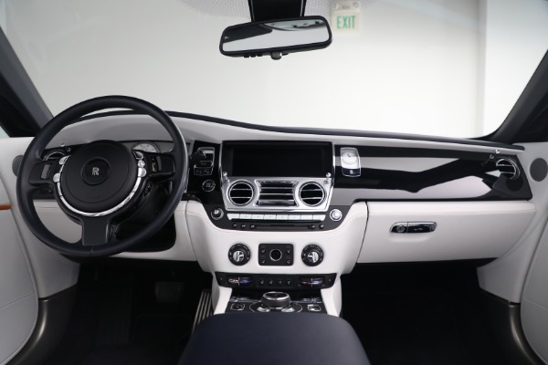 Used 2019 Rolls-Royce Dawn for sale $329,900 at Aston Martin of Greenwich in Greenwich CT 06830 4