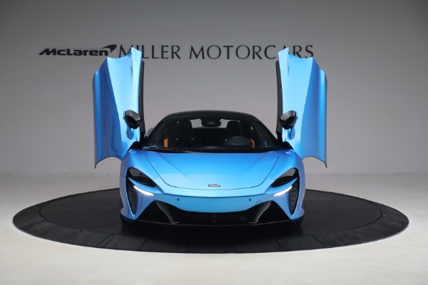 New 2023 McLaren Artura TechLux for sale Sold at Aston Martin of Greenwich in Greenwich CT 06830 13
