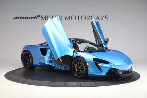 New 2023 McLaren Artura TechLux for sale Sold at Aston Martin of Greenwich in Greenwich CT 06830 18
