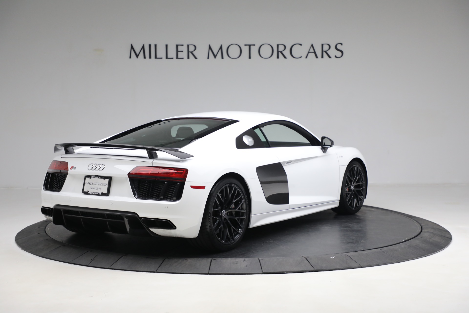 Pre-Owned 2018 Audi R8 5.2 quattro V10 Plus For Sale ($163,900 ...