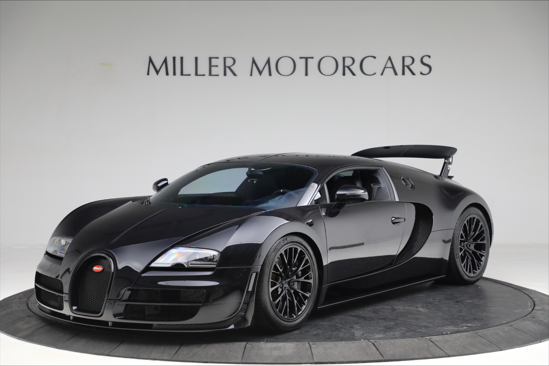 Used 2012 Bugatti Veyron 16.4 Super Sport for sale Sold at Aston Martin of Greenwich in Greenwich CT 06830 1