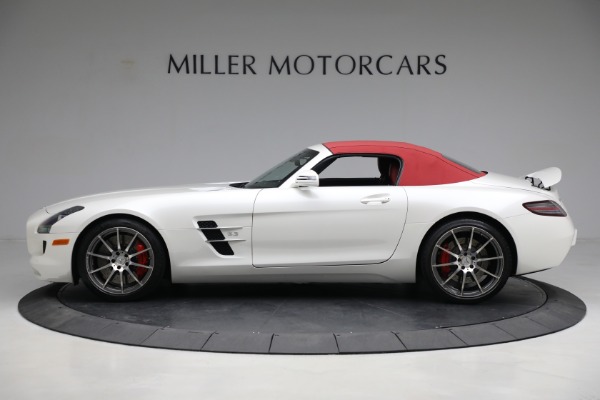 Used 2012 Mercedes-Benz SLS AMG for sale $149,900 at Aston Martin of Greenwich in Greenwich CT 06830 13