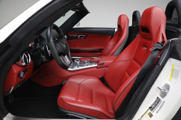 Used 2012 Mercedes-Benz SLS AMG for sale $149,900 at Aston Martin of Greenwich in Greenwich CT 06830 20