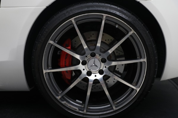 Used 2012 Mercedes-Benz SLS AMG for sale $149,900 at Aston Martin of Greenwich in Greenwich CT 06830 28
