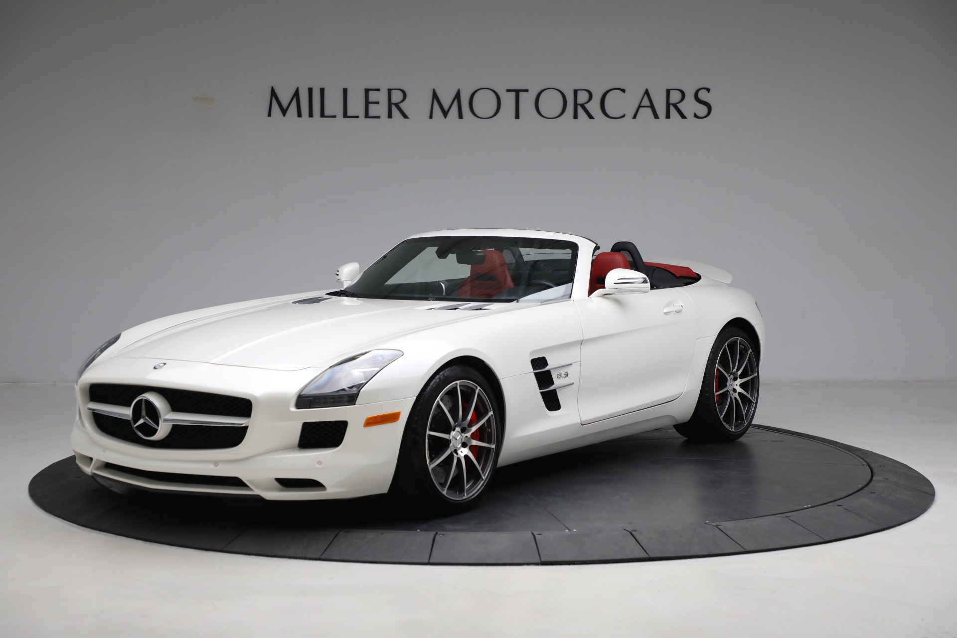 Used 2012 Mercedes-Benz SLS AMG for sale $149,900 at Aston Martin of Greenwich in Greenwich CT 06830 1