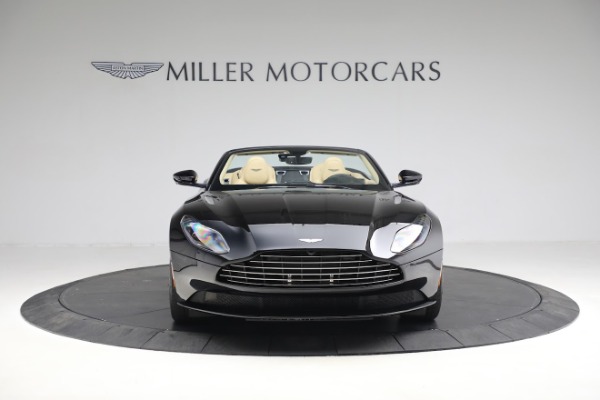 Used 2019 Aston Martin DB11 Volante for sale $139,900 at Aston Martin of Greenwich in Greenwich CT 06830 10