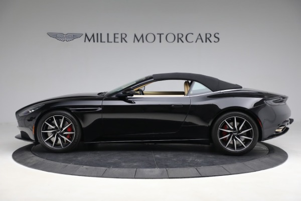 Used 2019 Aston Martin DB11 Volante for sale $139,900 at Aston Martin of Greenwich in Greenwich CT 06830 13
