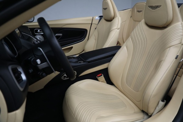 Used 2019 Aston Martin DB11 Volante for sale $139,900 at Aston Martin of Greenwich in Greenwich CT 06830 20