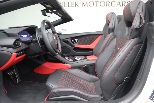 Used 2021 Lamborghini Huracan LP 610-2 EVO Spyder for sale $289,900 at Aston Martin of Greenwich in Greenwich CT 06830 24