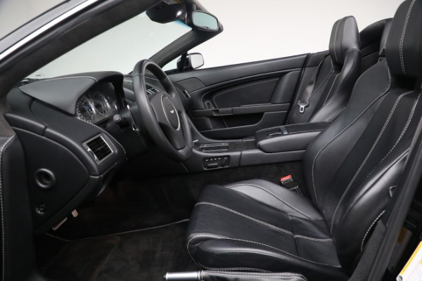 Used 2009 Aston Martin V8 Vantage Roadster for sale $59,900 at Aston Martin of Greenwich in Greenwich CT 06830 20