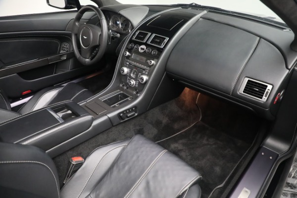 Used 2009 Aston Martin V8 Vantage Roadster for sale $59,900 at Aston Martin of Greenwich in Greenwich CT 06830 28