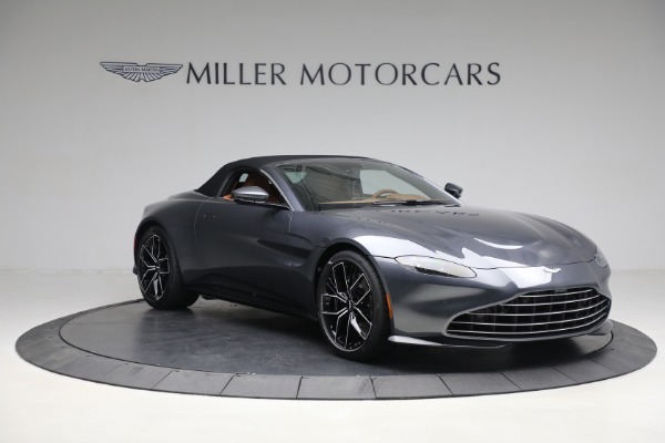 New 2023 Aston Martin Vantage V8 for sale $201,486 at Aston Martin of Greenwich in Greenwich CT 06830 18