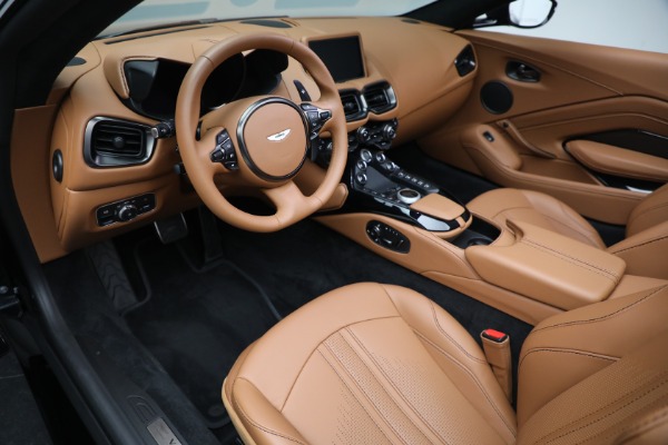 New 2023 Aston Martin Vantage V8 for sale $201,486 at Aston Martin of Greenwich in Greenwich CT 06830 19